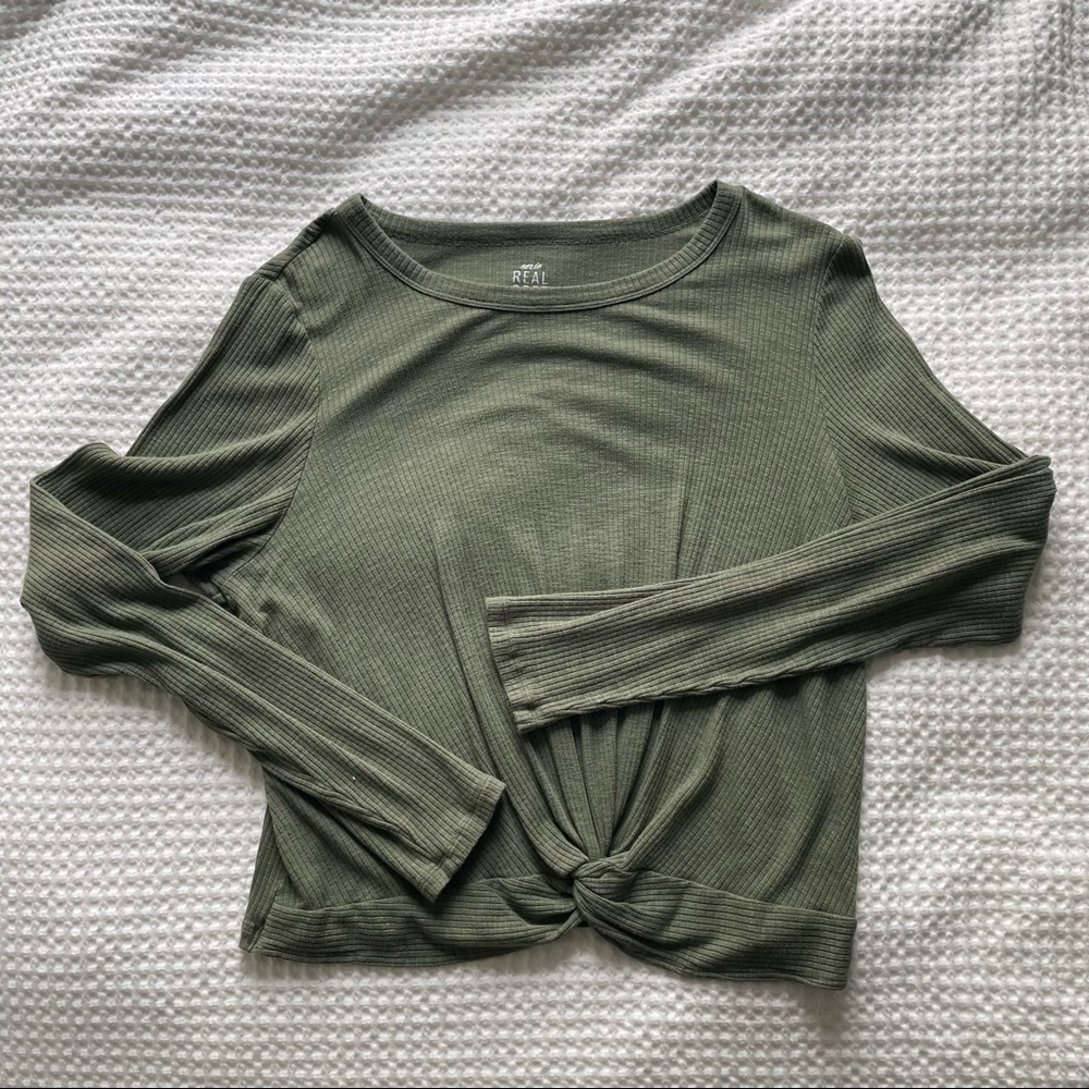 Aerie cropped long sleeve. Size L